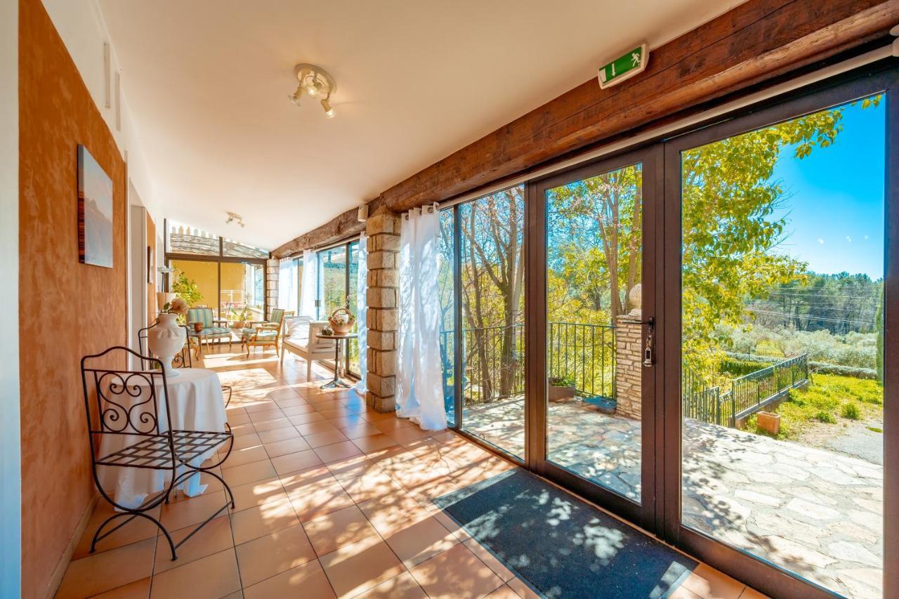La Maison Du Rouge Gorge - Charmante Maison Climatisee Avec Piscine Pontevès المظهر الخارجي الصورة